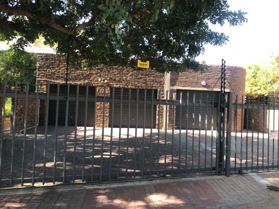4 Bedroom Property for Sale in Die Rand Northern Cape
